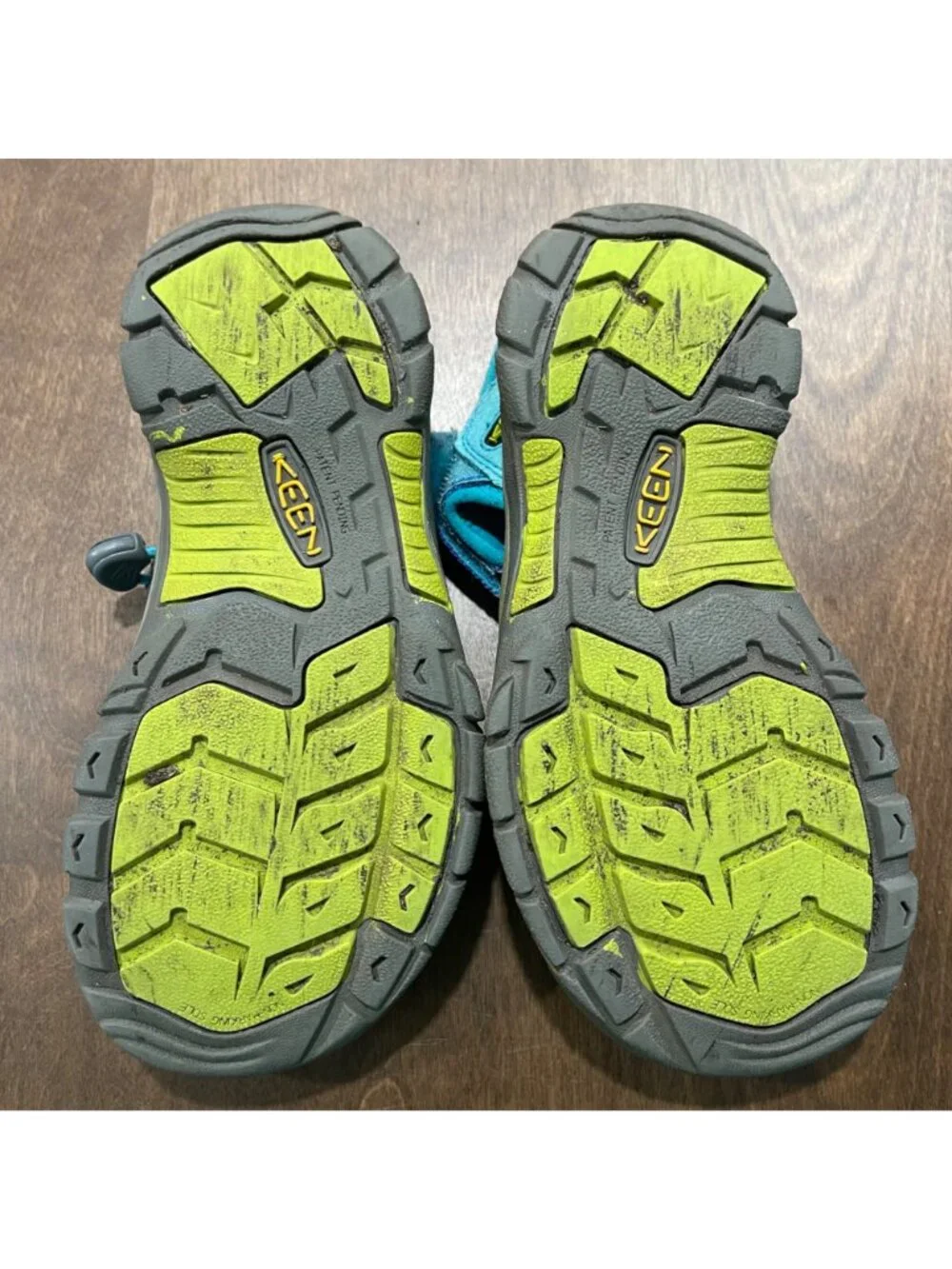 KEEN Newport H2 Sandals Unisex Big Kids Size 1 Waterproof Shoes Camp Hiking Blue